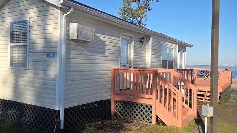 1 Bedroom Beach Front Cottage — image 2 of 2