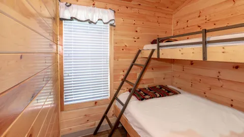 Deluxe Cottage — image 2 of 13