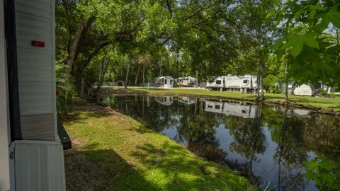 Cottage Rental 2 Bedroom — image 2 of 8