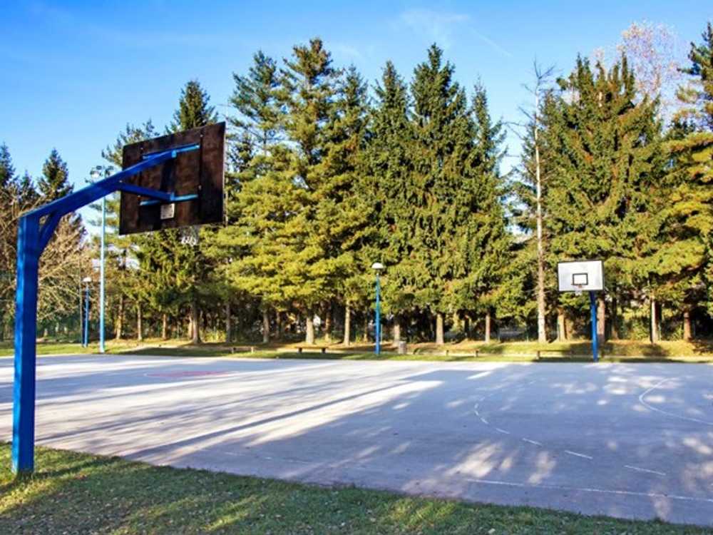 Drayton Valley Campground, Drayton Valley, Alberta - Photo 2