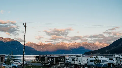 30 Amp Deluxe Oceanview/Roadside RV Site — image 9 of 9