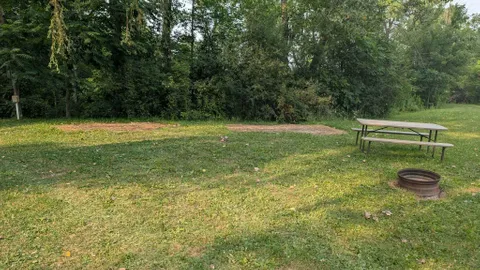 Pond Site w/e — image 1 of 1