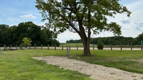 30/50 Standard Full Hookup RV Site — image 2 of 3