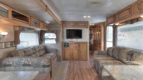 RV Rentals - RV 74 Can't Bear to Leave — image 2 of 10