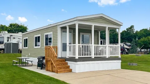Premium Cottage 2 Bedrooms — image 1 of 19