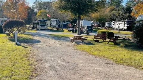 30/50 Full Hookup Pull-Through RV Site WEEKLY — image 2 of 3