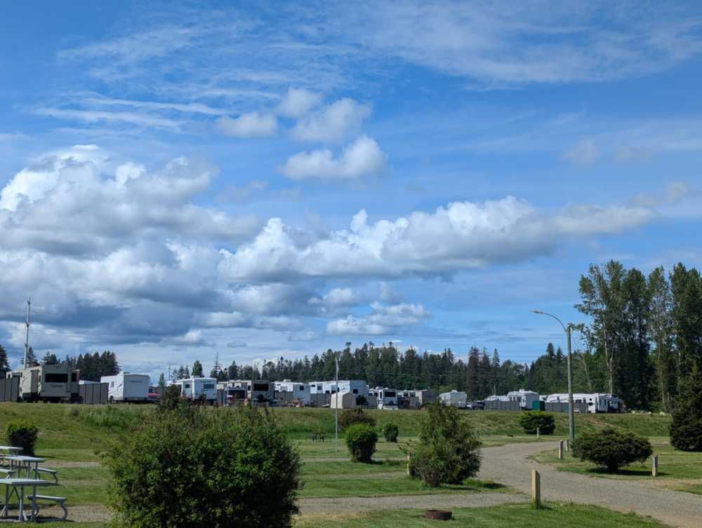 Puntledge RV Campground, Courtenay, British Columbia - Photo 4