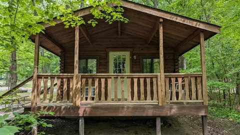 C05 Owl Cabin — image 1 of 13
