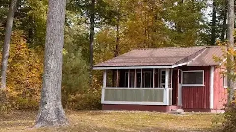 Directors Cabin — image 2 of 6