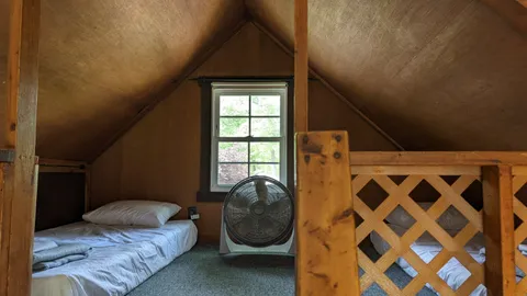C02 Grouse House — image 2 of 14