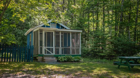 Tiny Cabin — image 15 of 15