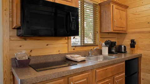 Premium Cottage Rental 2 Bedroom — image 11 of 11