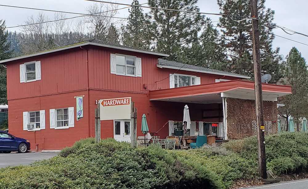 Ryan's Outpost, Jacksonville, Oregon - Photo 2