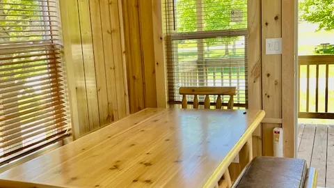 Cabin — image 2 of 11