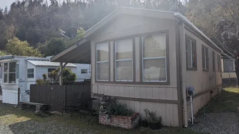 Non-Waterfront Mobile Home — image 7 of 7