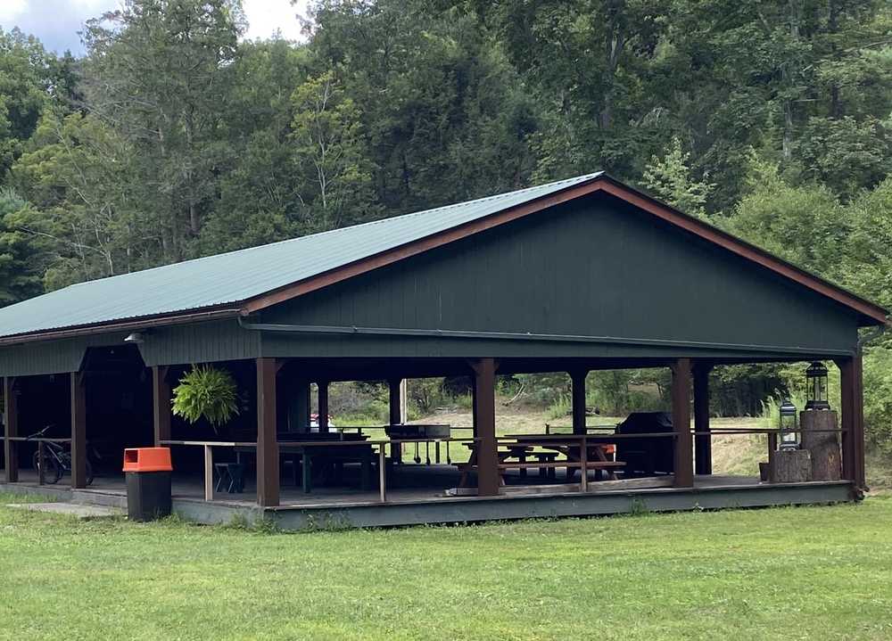 Elk Creek Escape - Photo 3
