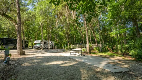 Patio Full Hookup RV Site — image 4 of 4