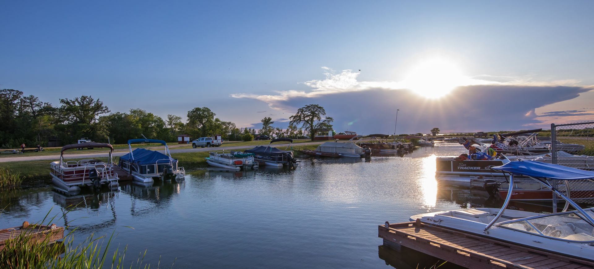 Oak Island Resort Campground, Oak Lake Beach, Manitoba