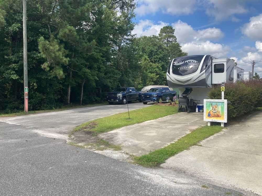 Deluxe RV Site (Wooded)