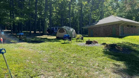 TENT — image 2 of 3