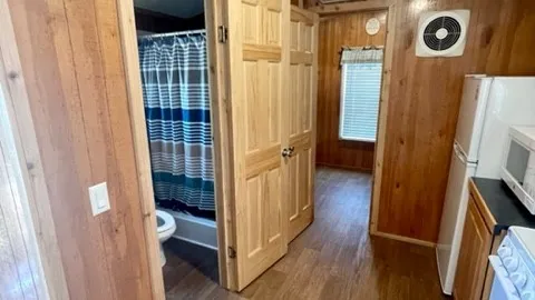 Yogi Bear™ Cabin — image 5 of 5