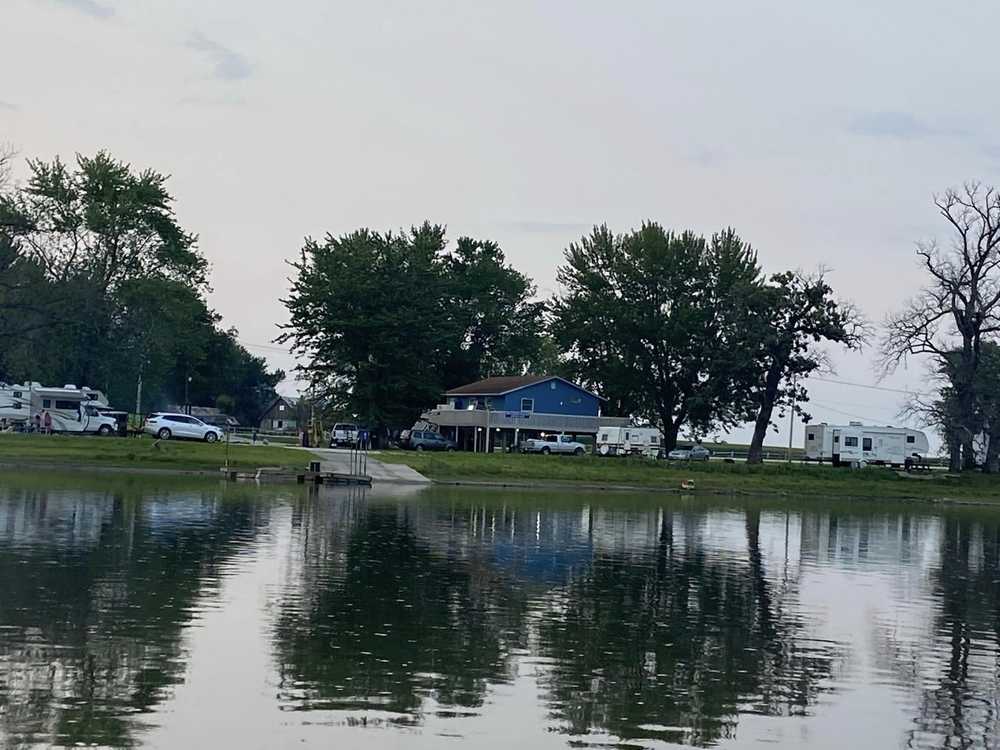 Lundeen's Rock River Landing, East Moline, Illinois - Photo 2
