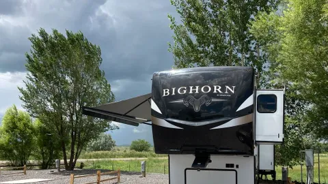 30/50 Amp Back-In Deluxe Full Hookup RV Site — image 1 of 1
