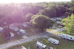 Branching Pines RV Park – photo 2