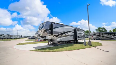 Pull-Through Double Concrete RV Site — image 1 of 3