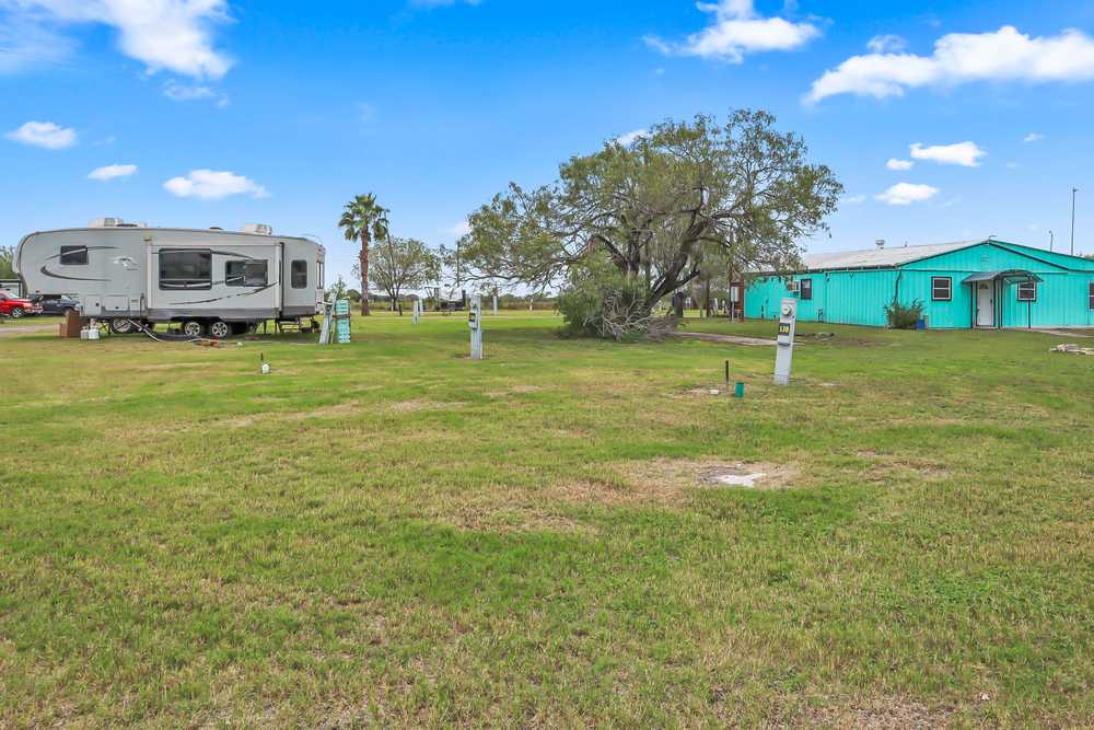 Mathis Motor Inn & RV Park, Mathis, Texas - Photo 5