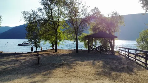 RV Site 09 Extra Large Waterfront — image 10 of 10