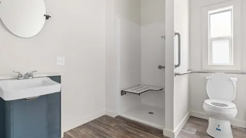 Waterview Deluxe Cottage - 1 Bdrm — image 9 of 9