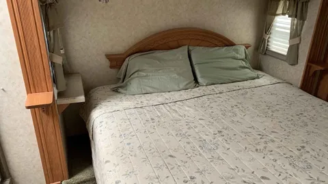 Cardinal Inn (Sleeps 6) — image 2 of 5
