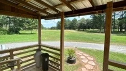 Georgia Golf Cottage — image 2 of 20