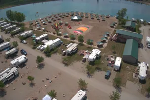 Campgrounds-R-Us – photo 2