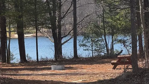 Rustic waterfront — image 5 of 5