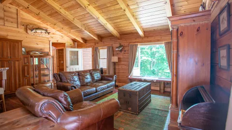 Flyfishing Lodge — image 12 of 12