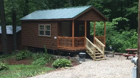 Cabin Rental — image 1 of 9