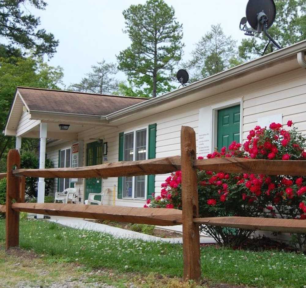 Paradise Lake and Campground, Keeling, Virginia - Photo 5