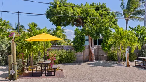 Standard Full Hookup RV Site — image 1 of 4