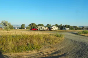 The Silos Marina & Campground – photo 5