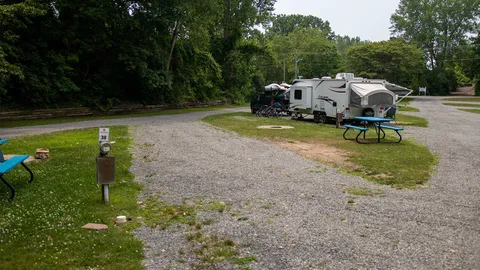 Full Hookup 30amp RV Site — image 5 of 5