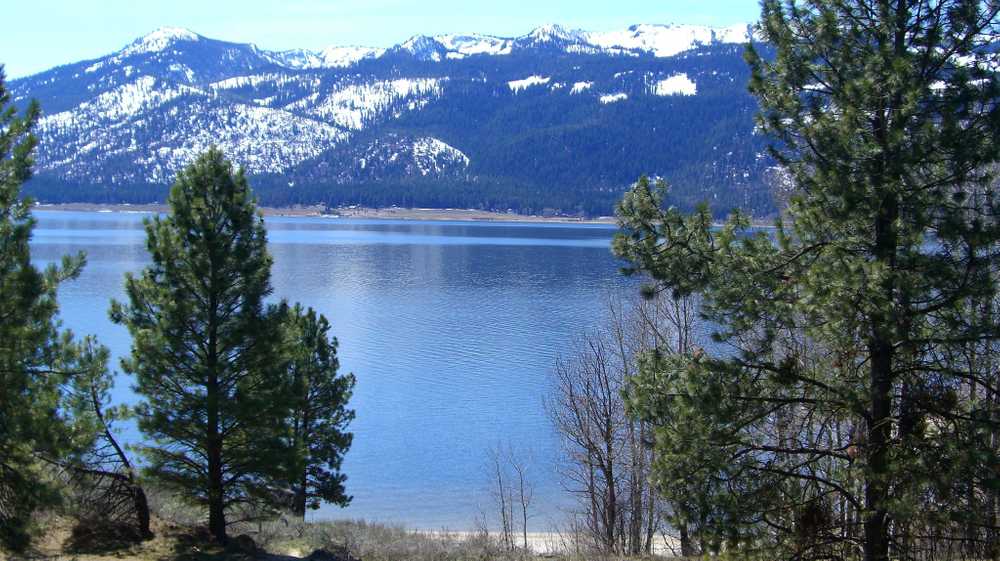 Water's Edge RV Park - Photo 2