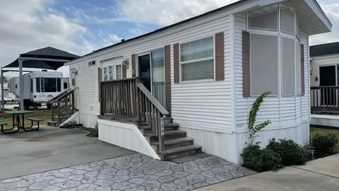 1 Bedroom Park Model - Daily — image 1 of 1