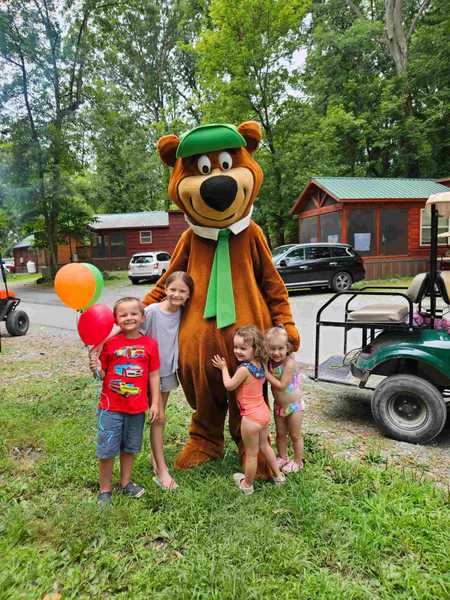 YOGI BEAR™ BIRTHDAY BASH! WEEKEND