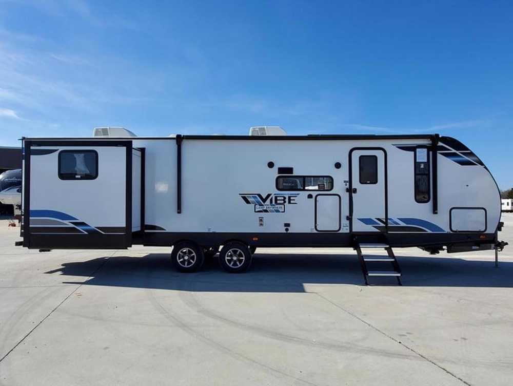 S19 2021 Vibe Bunkhouse Travel Trailer Sleeps 11