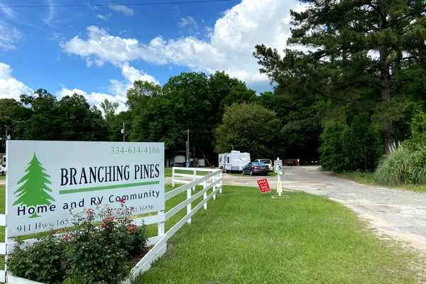 Branching Pines RV Park – photo 1