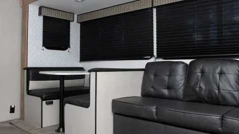 Rental RVs — image 10 of 10