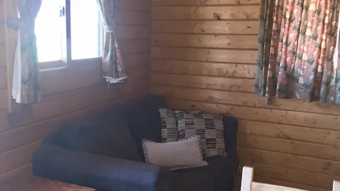 Angler’s Retreat Cabin w/Kitchenette — image 2 of 5
