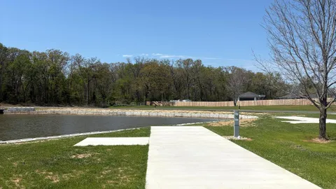 30/50 Amp 45' Waterfront RV Site — image 3 of 3